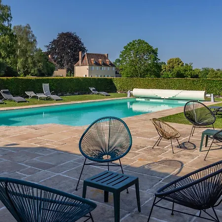 Semesterbostad Bagatelle Avec Jardin Et Piscine Chauffee