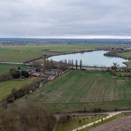 Semesterbostad Bagatelle Avec Jardin Et Piscine Chauffee Bieville-en-Auge