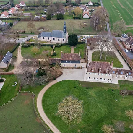 Semesterbostad Bagatelle Avec Jardin Et Piscine Chauffee Bieville-en-Auge