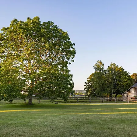 Semesterbostad Bagatelle Avec Jardin Et Piscine Chauffee